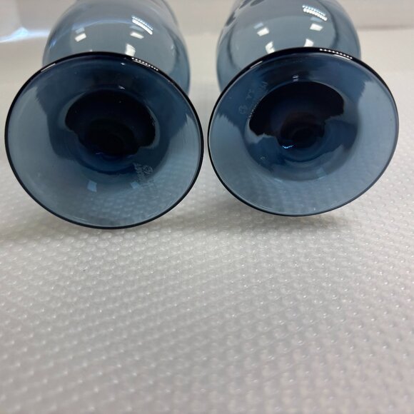 Pfaltzgraff Yorktowne Blue Etched Wine Goblets Set 2 Glasses 6" Tall - Picture 4 of 5